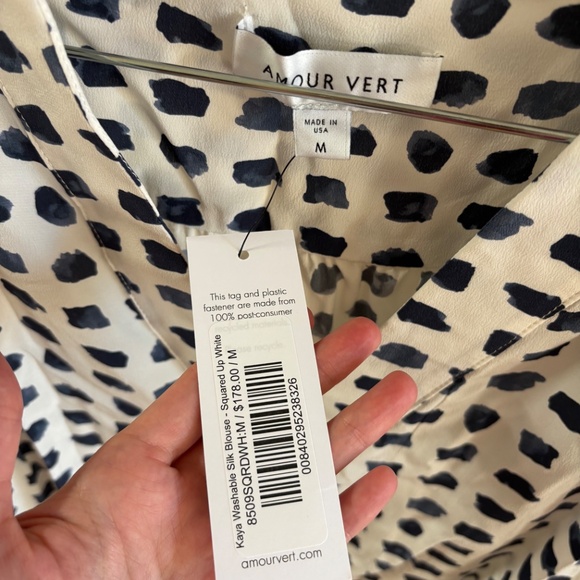 NWT Amour Vert Kaya Washable Silk Blouse, white and blue polka dot, size Medium - Picture 3 of 6